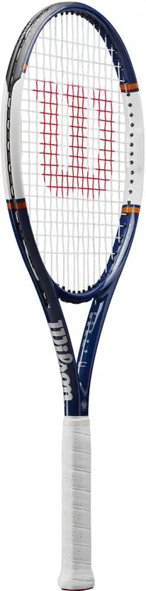 Close-up of the Wilson Roland Garros Equipe HP teniss racket's open string pattern, ideal for explosive spin and control.