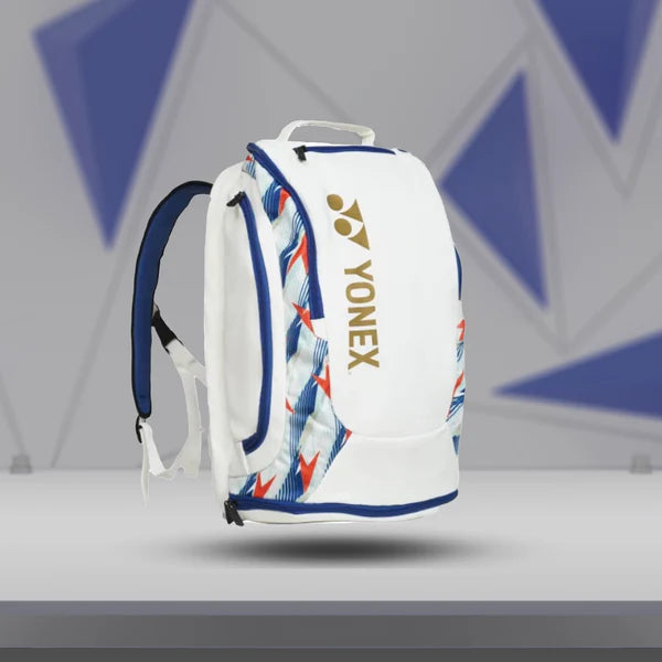 Close-up of Yonex AD-1-Q014-524-0712 bag showing shoe pocket
