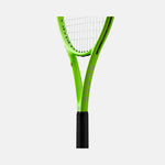 Close-up of the Wilson Blade Feel RXT 105 teniss racket's head, highlighting its lightweight graphite composition for enhanced feel.