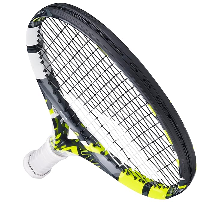 Babloat Pure Aero Junior 26 Tenns Racquet - Black Junior Racket