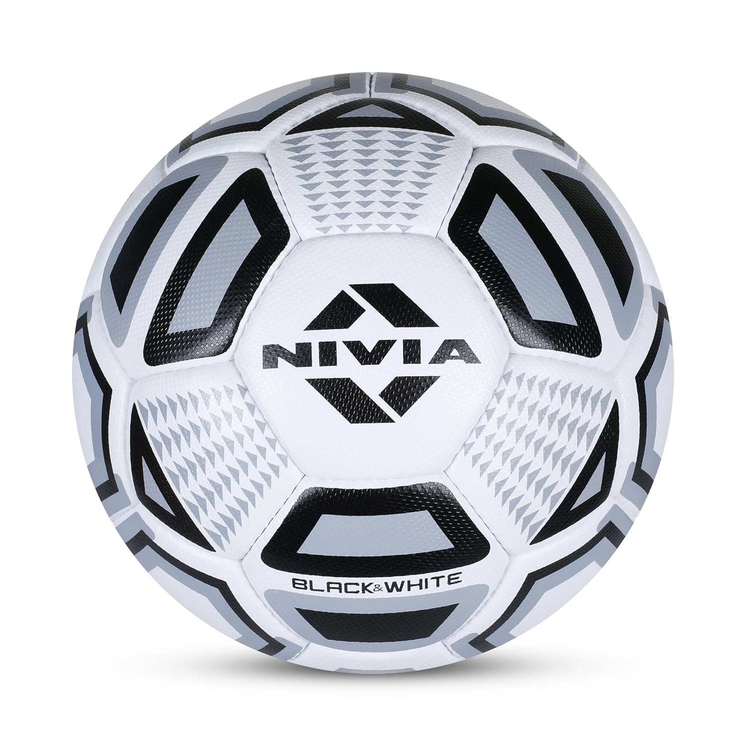 Nivia Black White Football Size5 – Nivea Balck Whit Futbal probadminton.in
